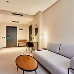 Silken Ciudad 4*
