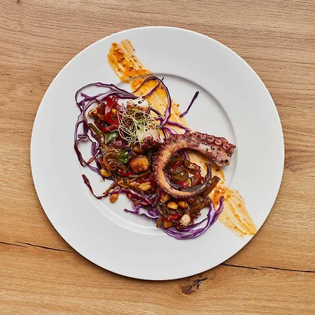 Hotel Silken Ciudad 4*