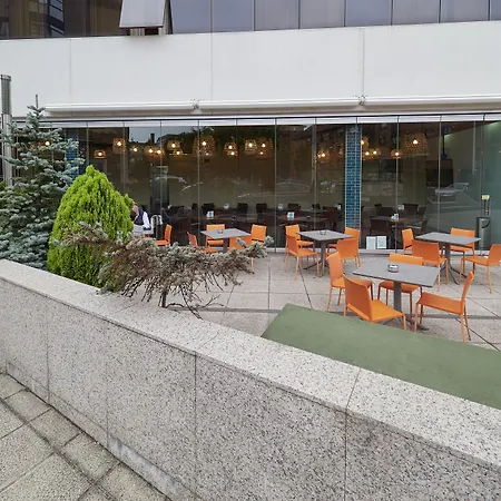 Silken Ciudad ホテル