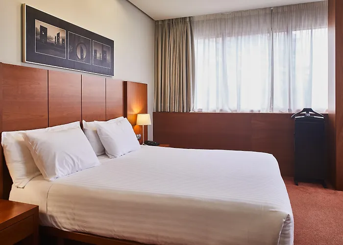 Silken Ciudad Otel 4*