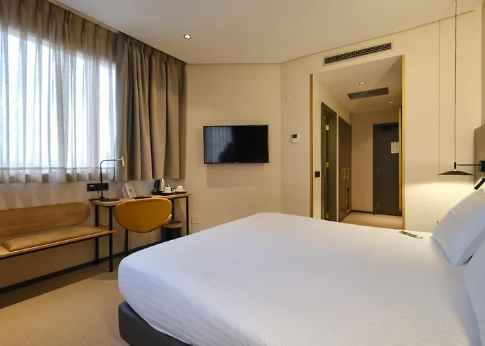 Otel Silken Ciudad 4*