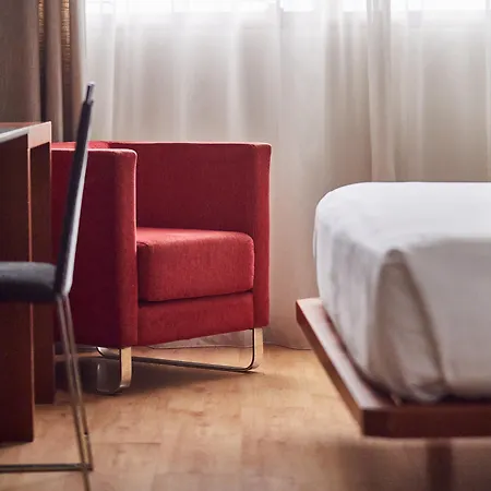 Silken Ciudad Hotell