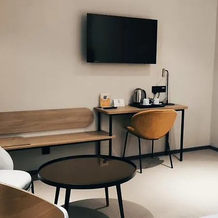 Szálloda Silken Ciudad 4*
