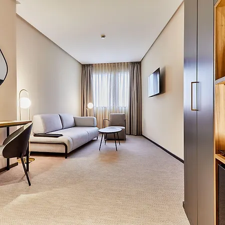 Hotell Silken Ciudad 4*