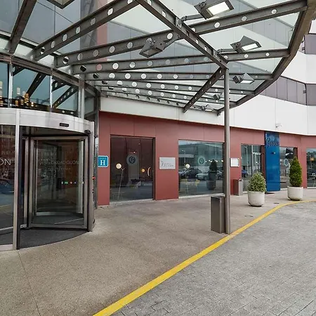 Silken Ciudad Szálloda 4*