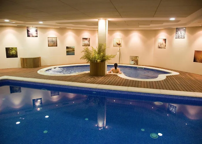 Szálloda Silken Ciudad 4*